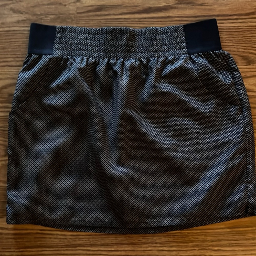 Gap Stretchy Patterned skirt with pockets